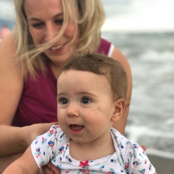 Meet your Posher, Cassandra - Picture 1 of 1